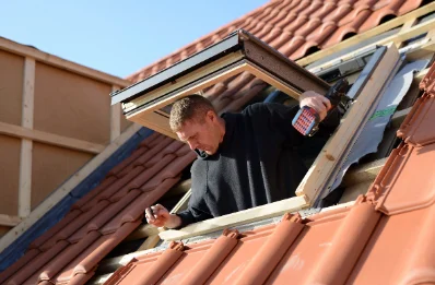Pose de fenêtres de toit Velux à Saint-Félix-de-Foncaude